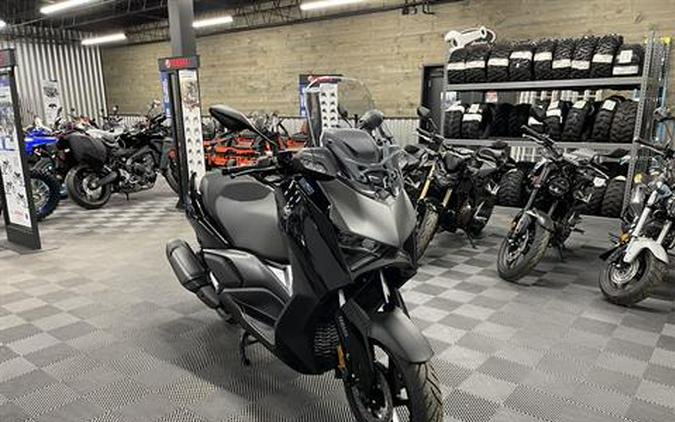 2025 Yamaha XMAX