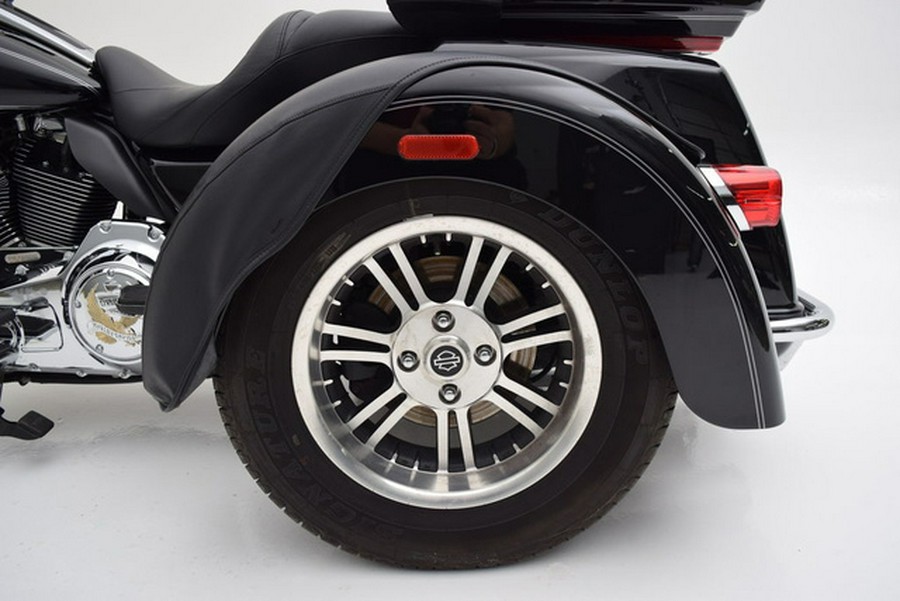 2015 Harley-Davidson FLHTCUTG - Tri-Glide Ultra