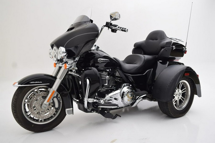 2015 Harley-Davidson FLHTCUTG - Tri-Glide Ultra
