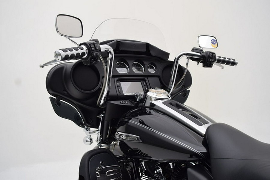 2015 Harley-Davidson FLHTCUTG - Tri-Glide Ultra