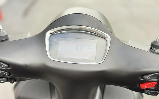 2022 Vespa GTS Super 300 Sport - 04127T