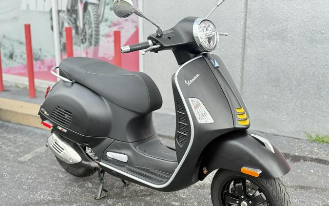 2022 Vespa GTS Super 300 Sport - 04127T