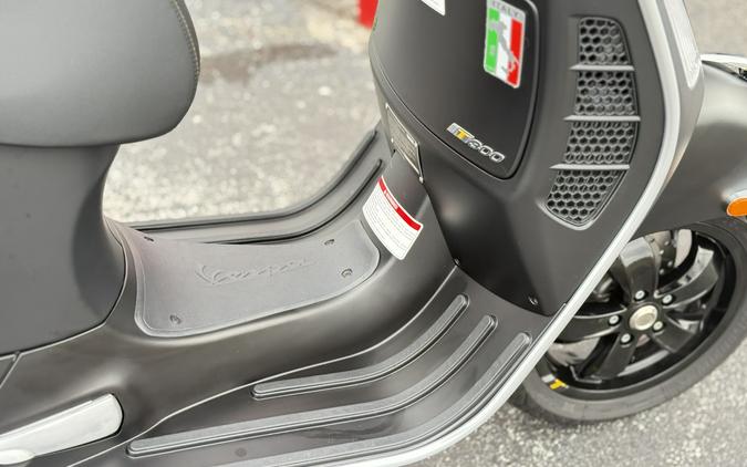 2022 Vespa GTS Super 300 Sport - 04127T
