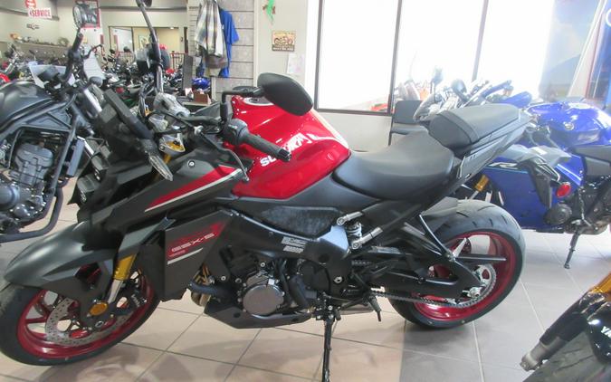 2026 SUZUKI GSX-S1000