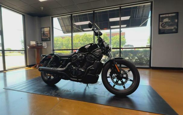 2025 Harley-Davidson® Nightster® Vivid Black