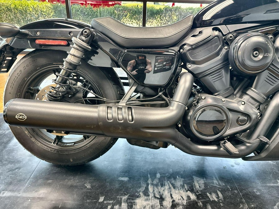 2025 Harley-Davidson® Nightster® Vivid Black