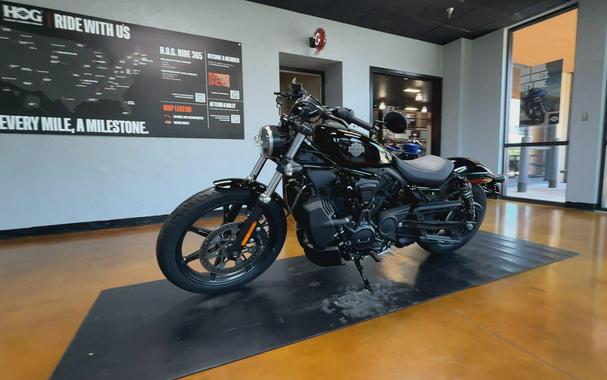 2025 Harley-Davidson® Nightster® Vivid Black