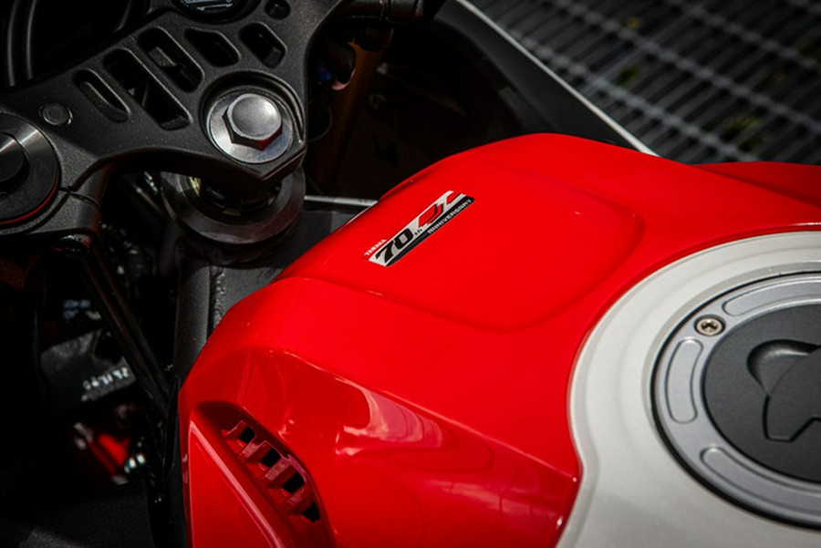 2026 Yamaha YZF-R3 70th Anniversary Edition R3