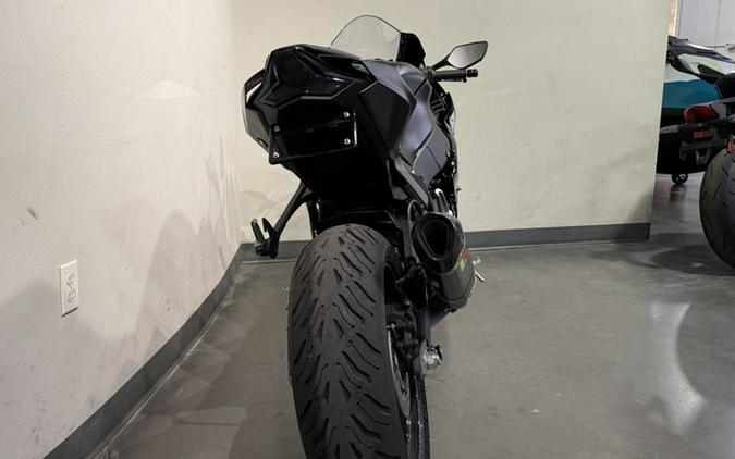 2025 Kawasaki Ninja ZX-10R KRT Edition