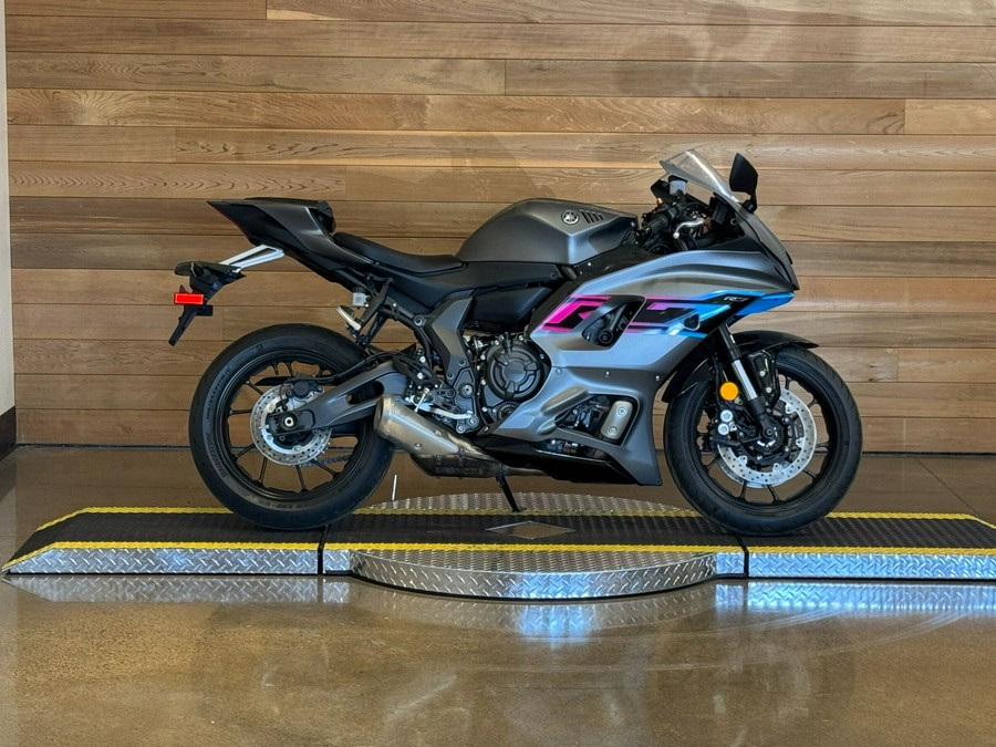 2024 Yamaha YZF-R7