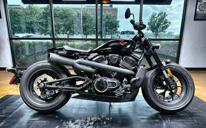 2026 Harley-Davidson® Sportster® S Vivid Black Black Trim