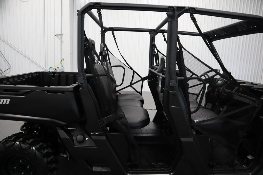 2023 Can-Am® Defender MAX HD7