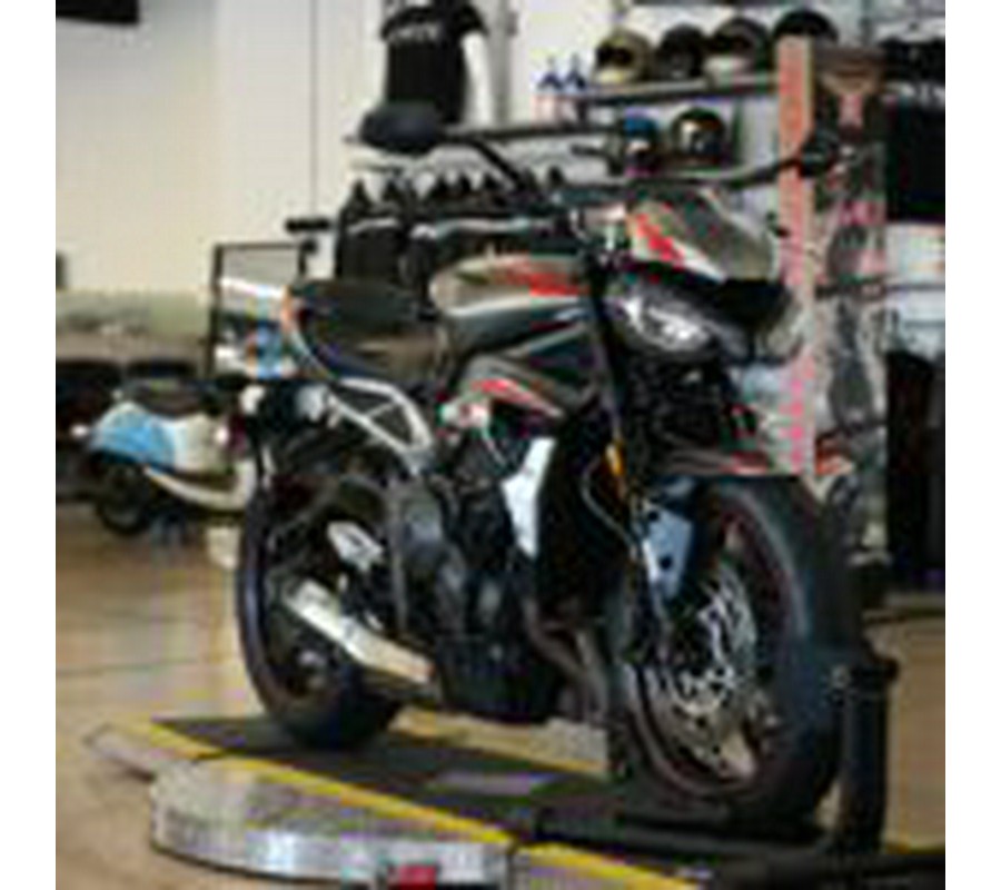 2022 Triumph Street Triple R Low