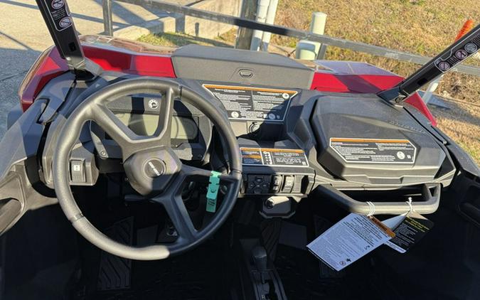 2026 Can-Am Commander XT 700