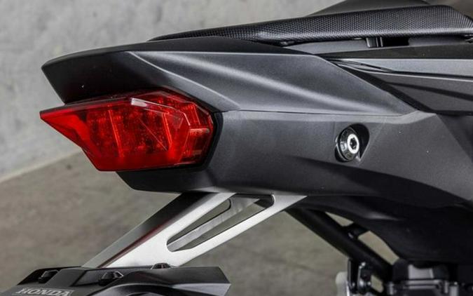 2026 Honda CB750 Hornet E-Clutch
