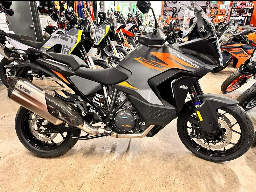 2023 KTM 1290 SAS