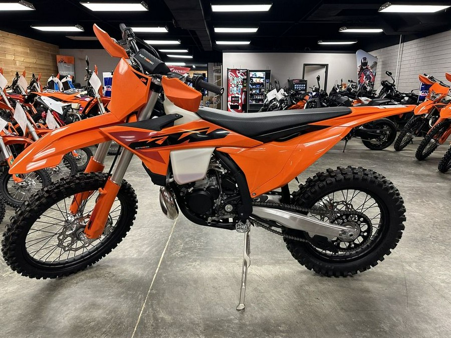 2025 KTM XC 300