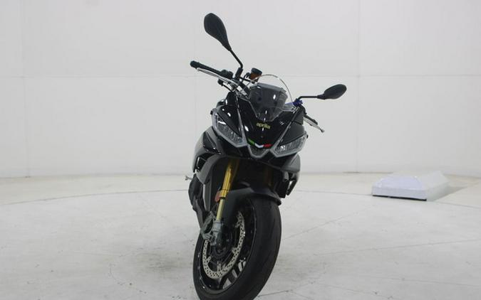 2022 Aprilia Tuono V4 Factory 1100