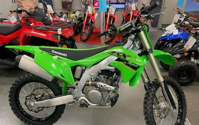 2021 Kawasaki KX250 Review (16 Fast Facts From Glen Helen + Perris)