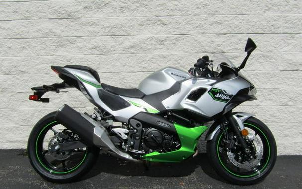 2024 Kawasaki Ninja® 7 Hybrid ABS