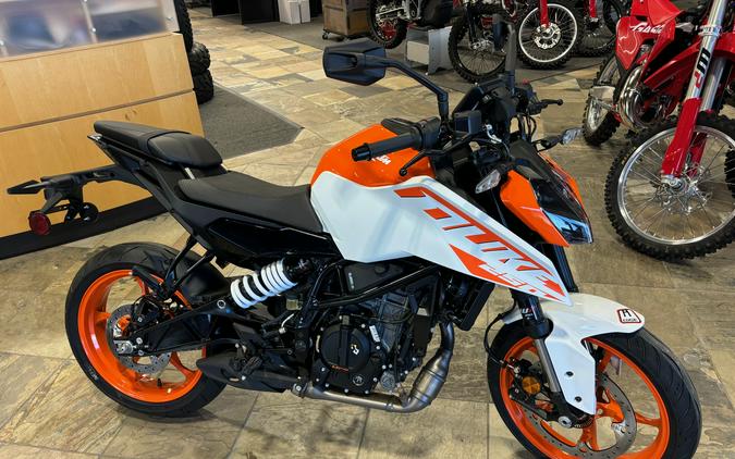 2024 KTM Duke 250