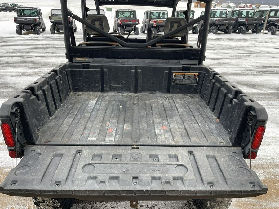 2023 Can-Am® Defender MAX Lone Star HD10