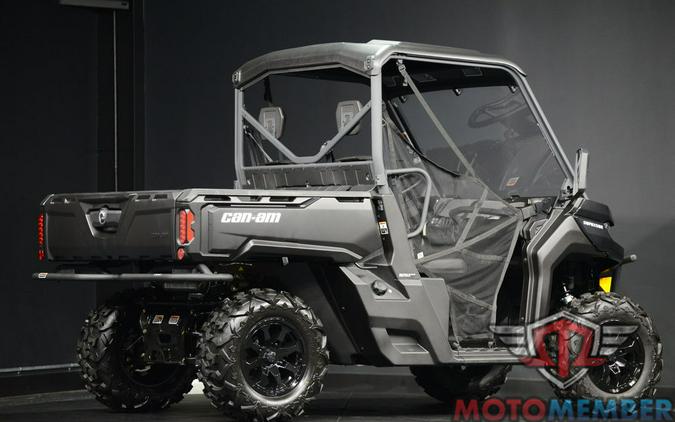 2025 Can-Am Defender DPS HD9