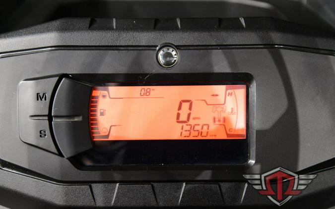 2025 Can-Am Defender DPS HD9