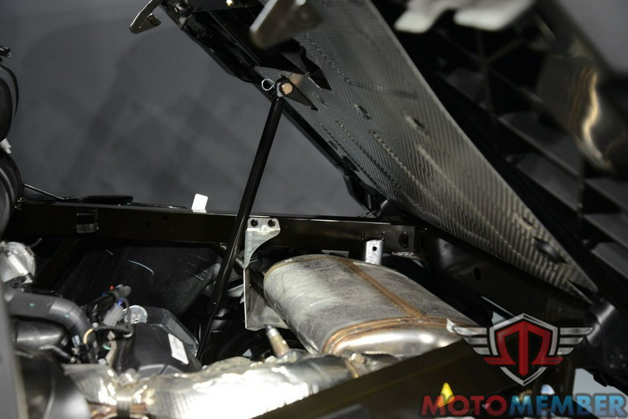 2025 Can-Am Defender DPS HD9