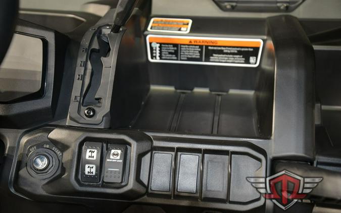 2025 Can-Am Defender DPS HD9