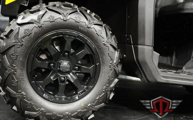 2025 Can-Am Defender DPS HD9