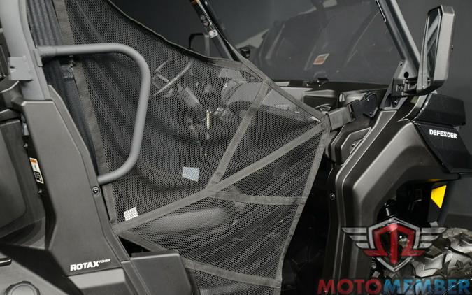 2025 Can-Am Defender DPS HD9