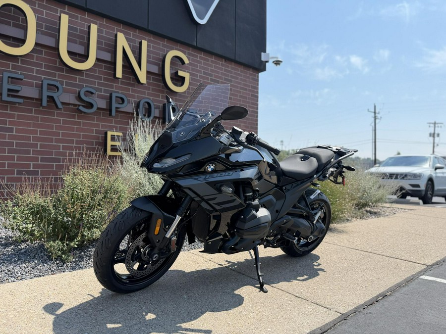 2026 BMW Motorrad R 1300 RS BLACK