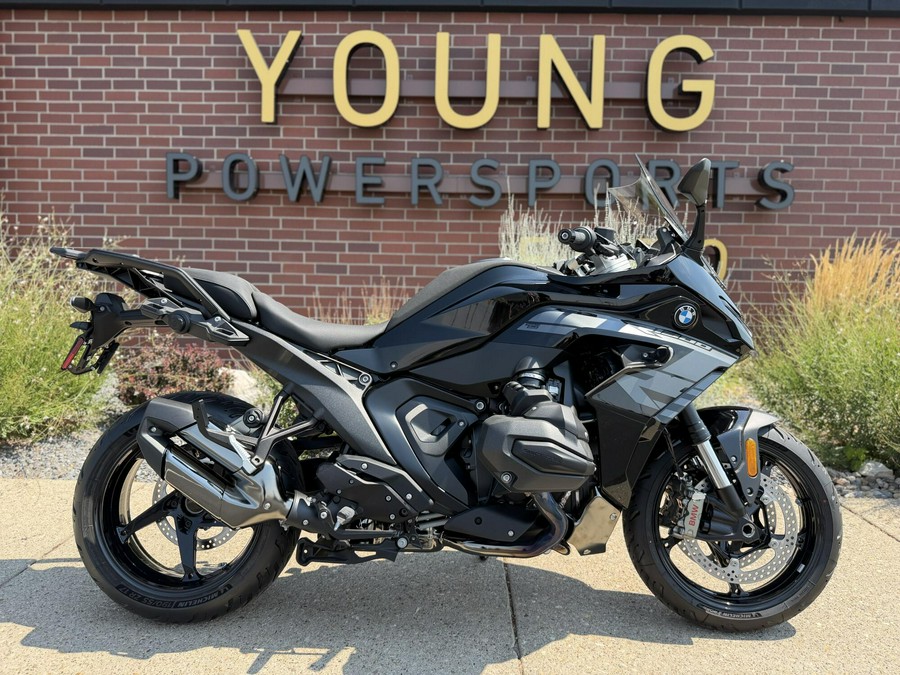 2026 BMW Motorrad R 1300 RS BLACK