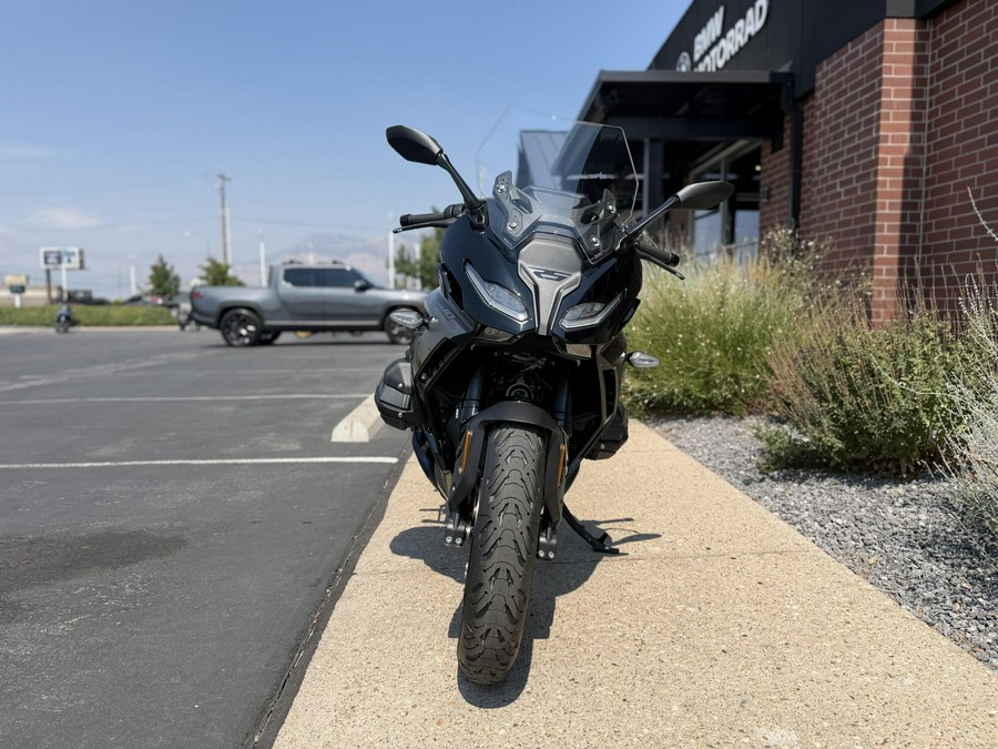 2026 BMW Motorrad R 1300 RS BLACK