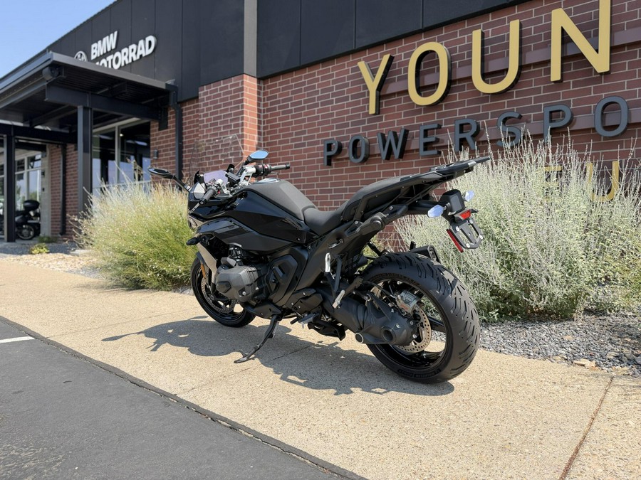 2026 BMW Motorrad R 1300 RS BLACK