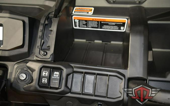 2025 Can-Am Defender DPS HD7