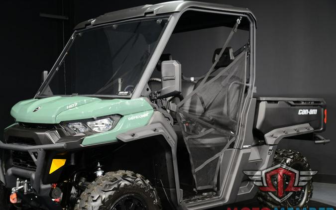 2025 Can-Am Defender DPS HD7