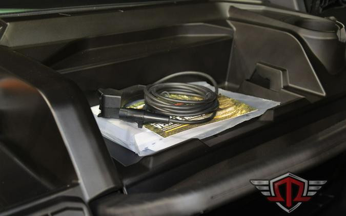 2025 Can-Am Defender DPS HD7