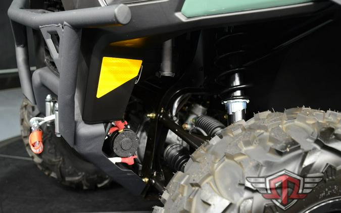 2025 Can-Am Defender DPS HD7