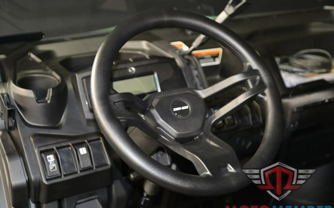 2025 Can-Am Defender DPS HD7