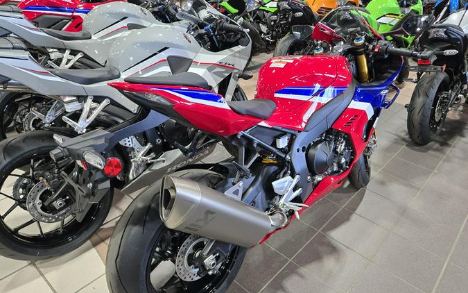 2025 HONDA CBR1000RRR FIREBLADE SP