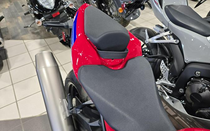 2025 HONDA CBR1000RRR FIREBLADE SP