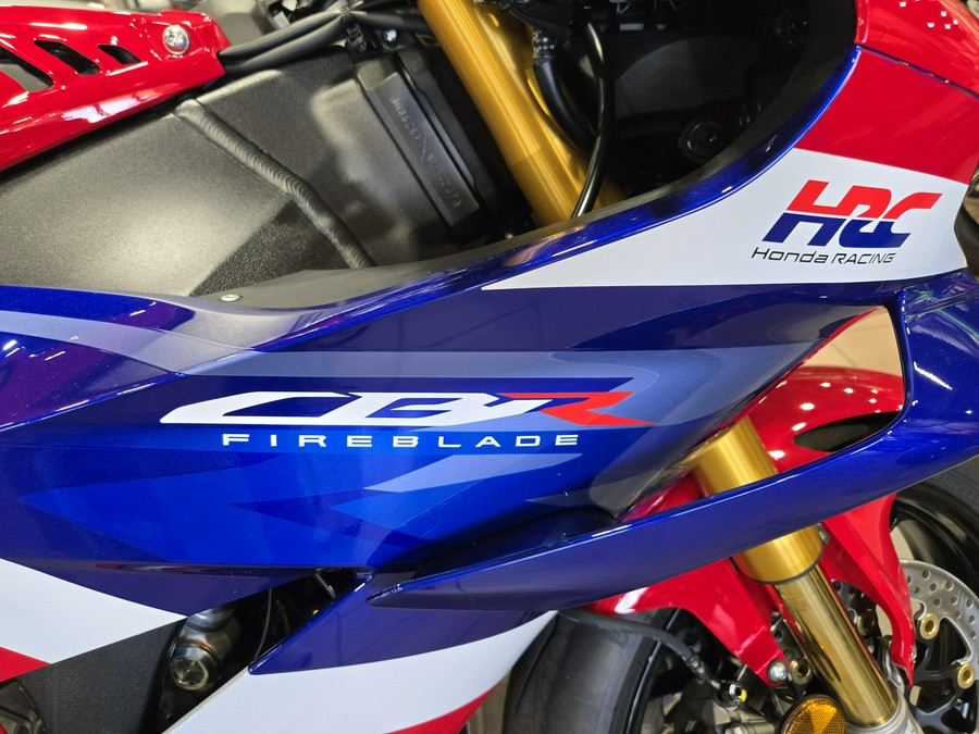 2025 HONDA CBR1000RRR FIREBLADE SP
