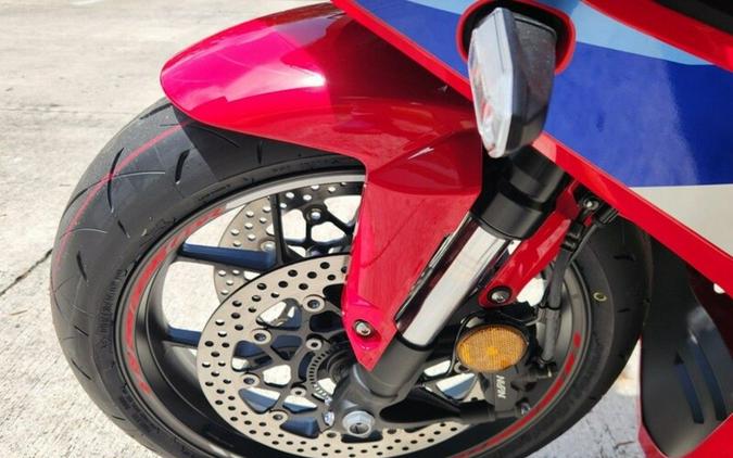 2026 Honda CBR650R E-Clutch
