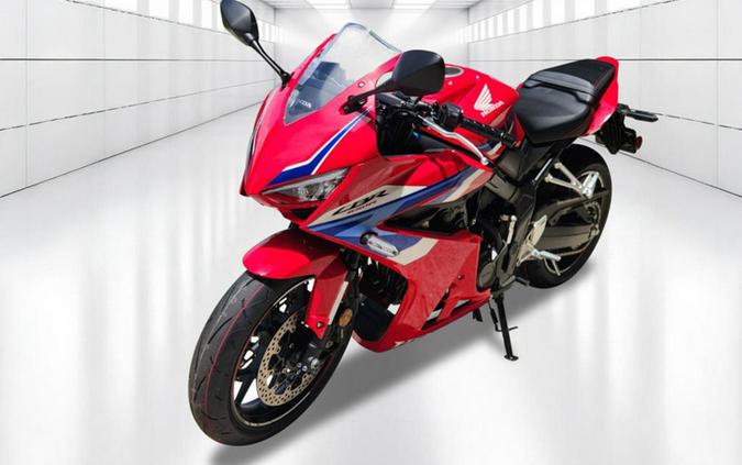 2026 Honda CBR650R E-Clutch