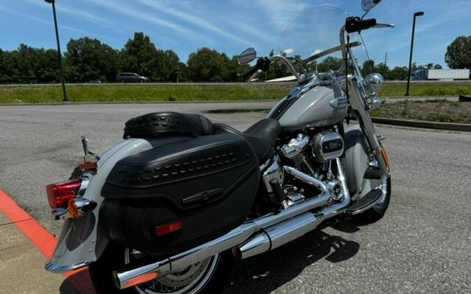 2024 Harley-Davidson Heritage Classic Billiard Gray