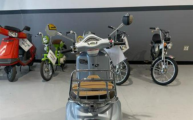 2023 Vespa Primavera 50 Pic Nic