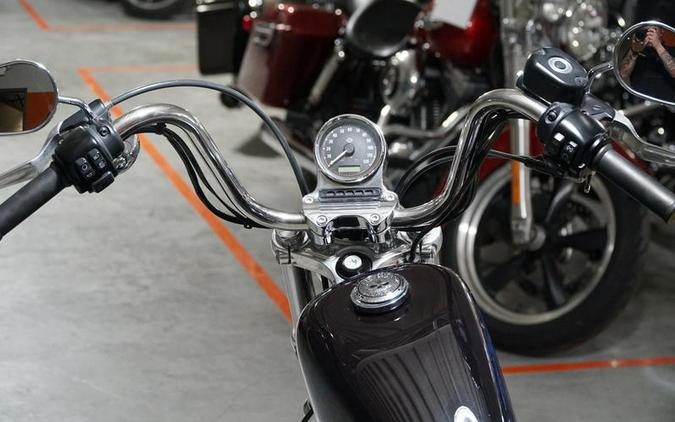 2016 Harley-Davidson® XL1200V - Sportster® Seventy-Two®