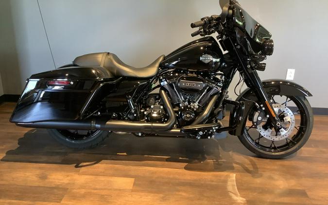 2021 Harley-Davidson Street Glide Special Review: Performance and Style